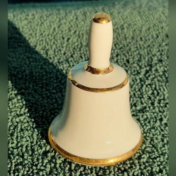 Vintage Ceramic Collector Bell - Picture 5 of 6